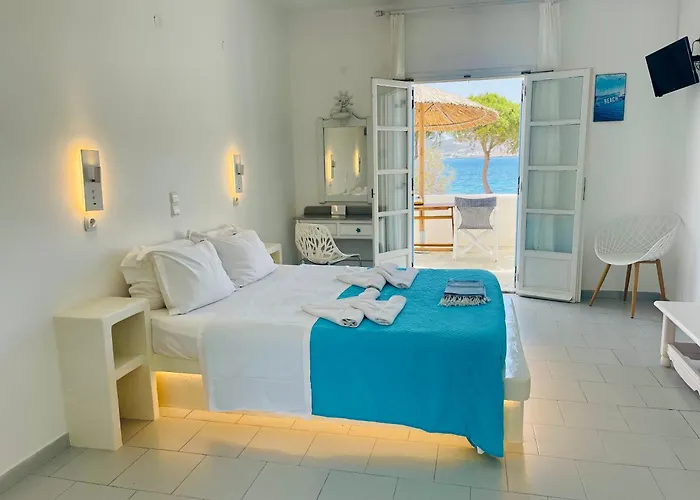 게스트하우스 Niriides 3*