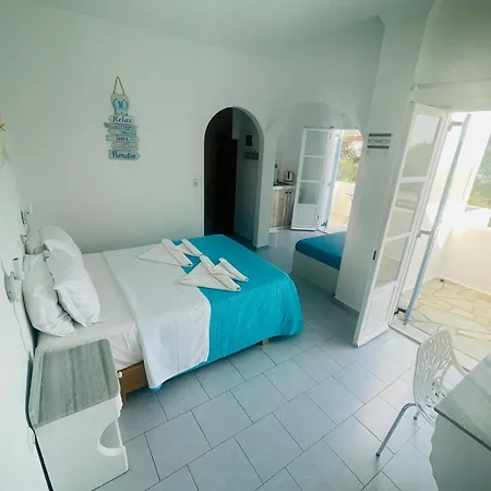 بيت ضيافة Niriides Studios