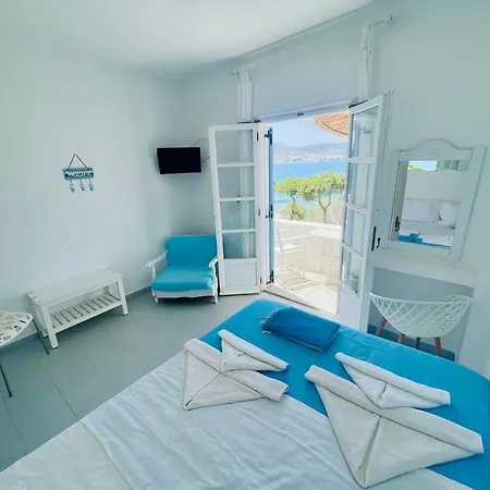 Niriides Studios بيت ضيافة باروس