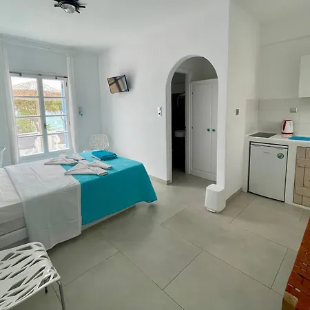 Gasthuis Niriides 3*