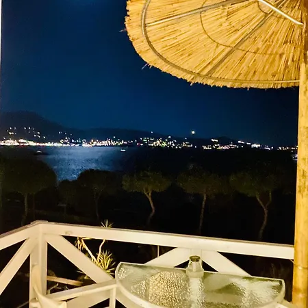 Niriides Casa de hóspedes 3*