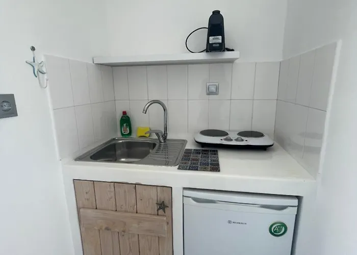 Niriides Gasthuis 3*