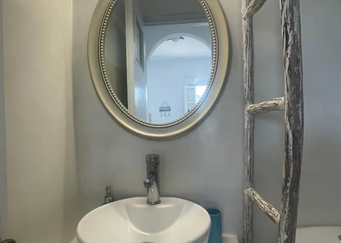 Niriides Gasthuis 3*